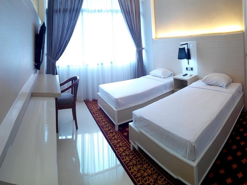 Hotel Sandjaja Palembang Rum bild
