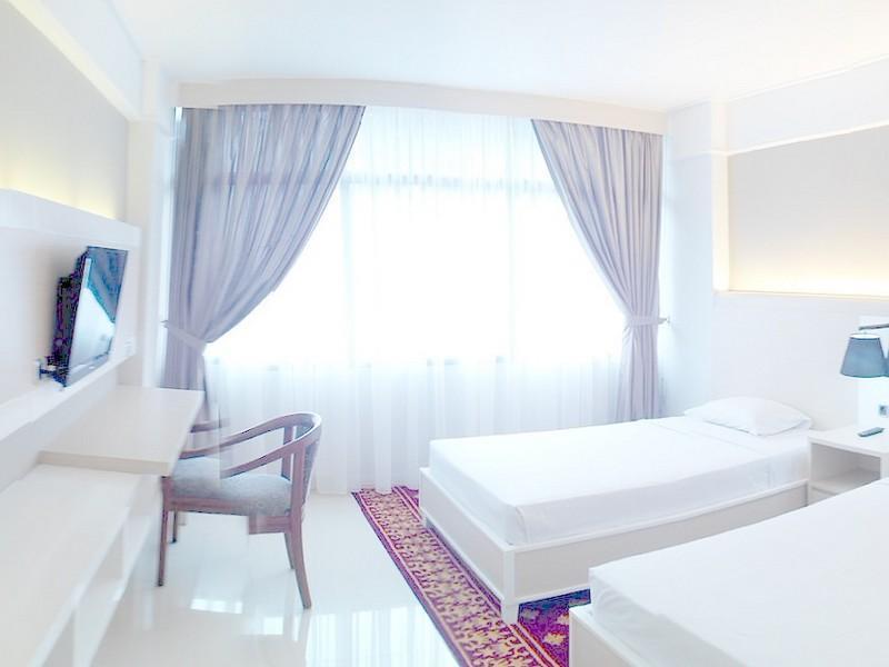 Hotel Sandjaja Palembang Exteriör bild